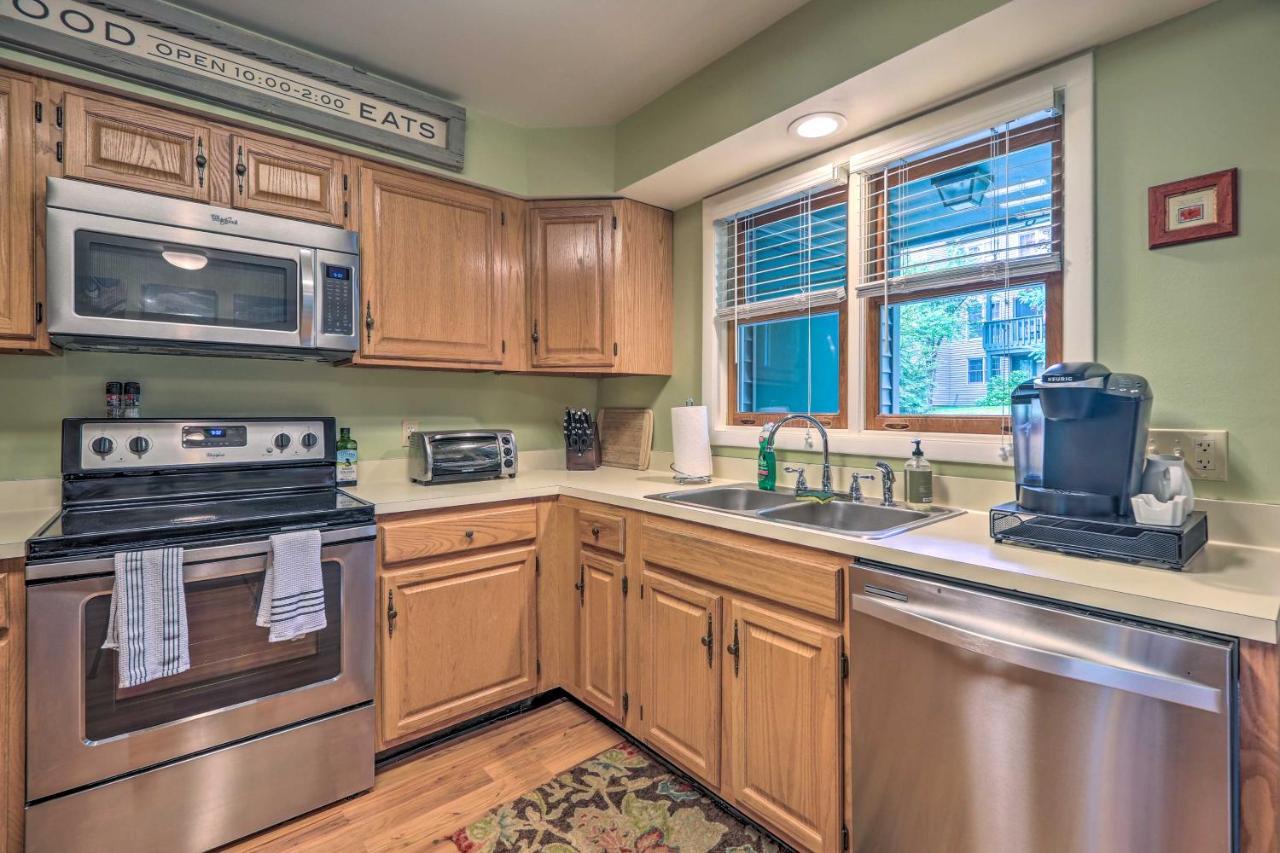 Lake Placid Gem With Patio And Views Less Than 1 Mi To Beach! Eksteriør bilde